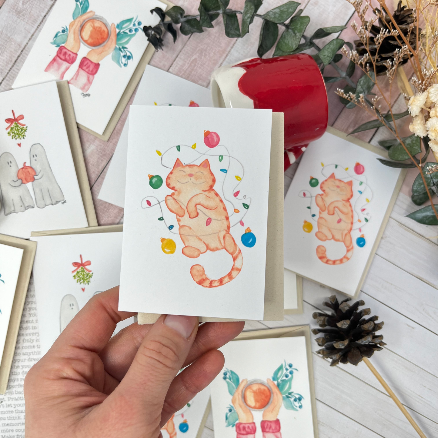 Mini greeting card - Cat and christmas lights