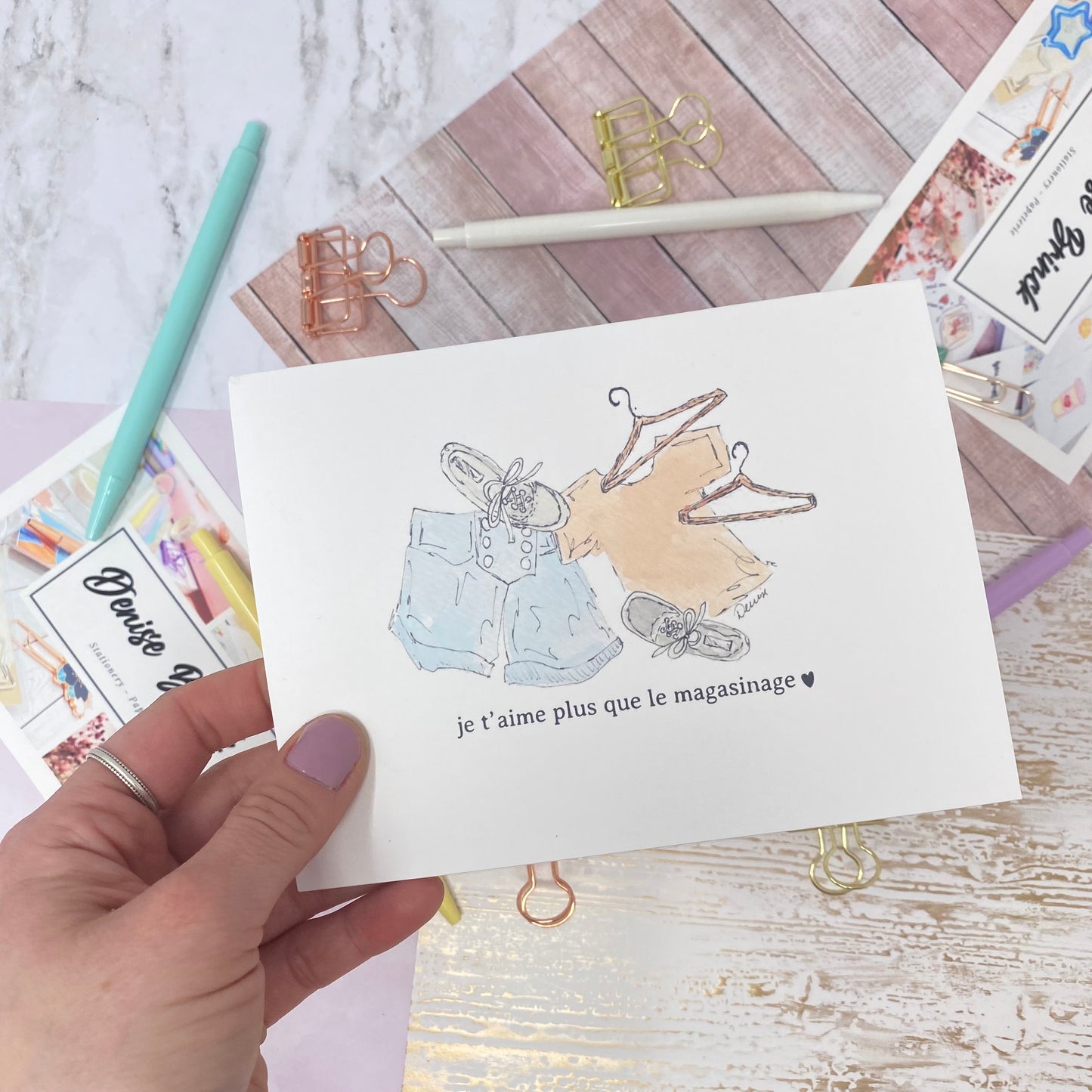 White Linen paper greeting card - Plus que le magasinage